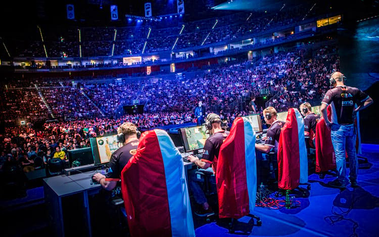 eSports (Esportes Eletrônicos): O que é, História e Games - FIA