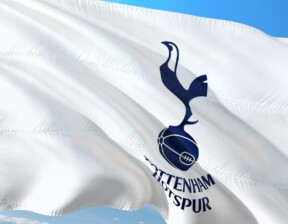 Tottenham afirma que está aberto à venda de participações